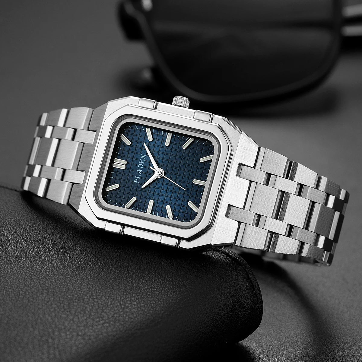 PLADEN - Executive Manhattan