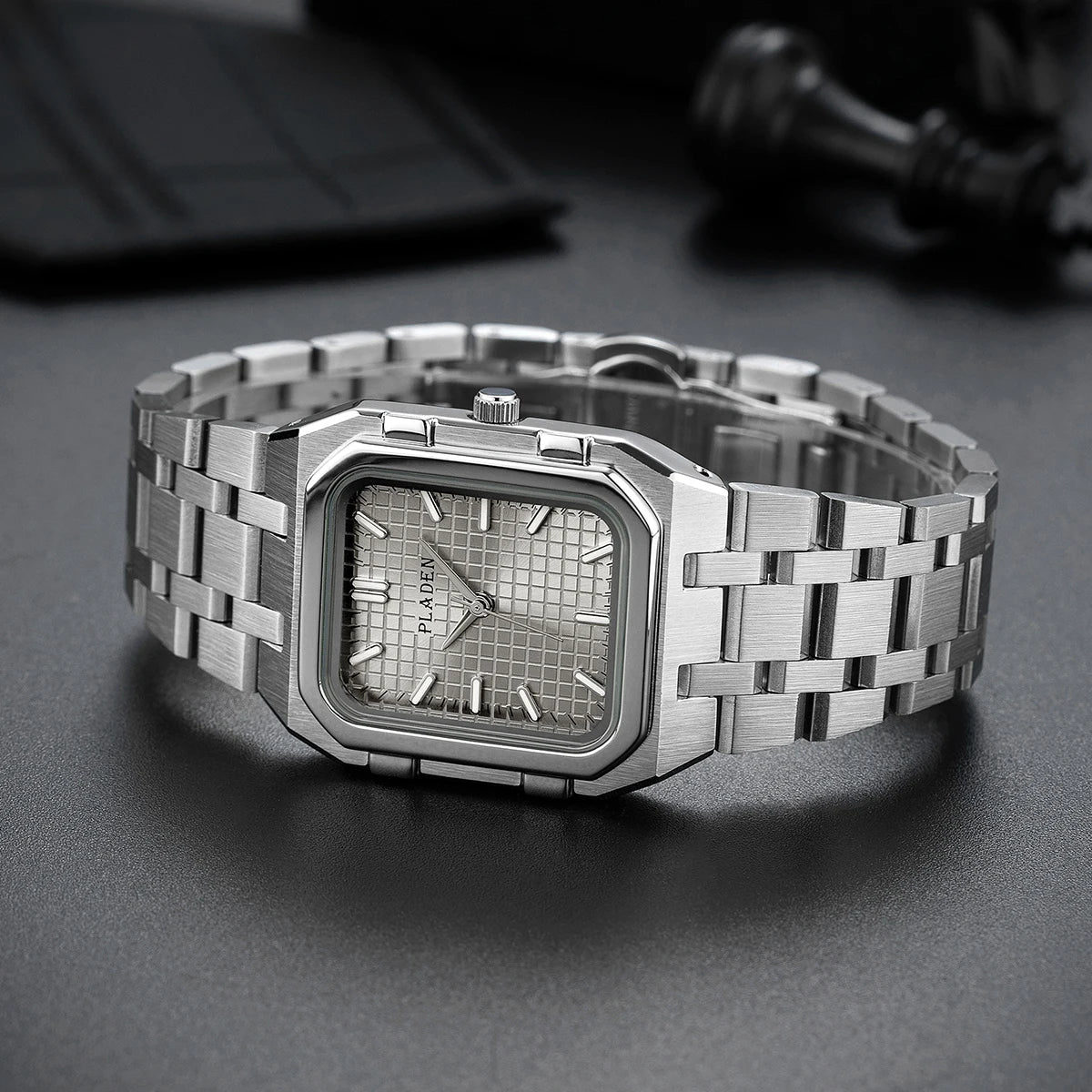 PLADEN - Executive Manhattan