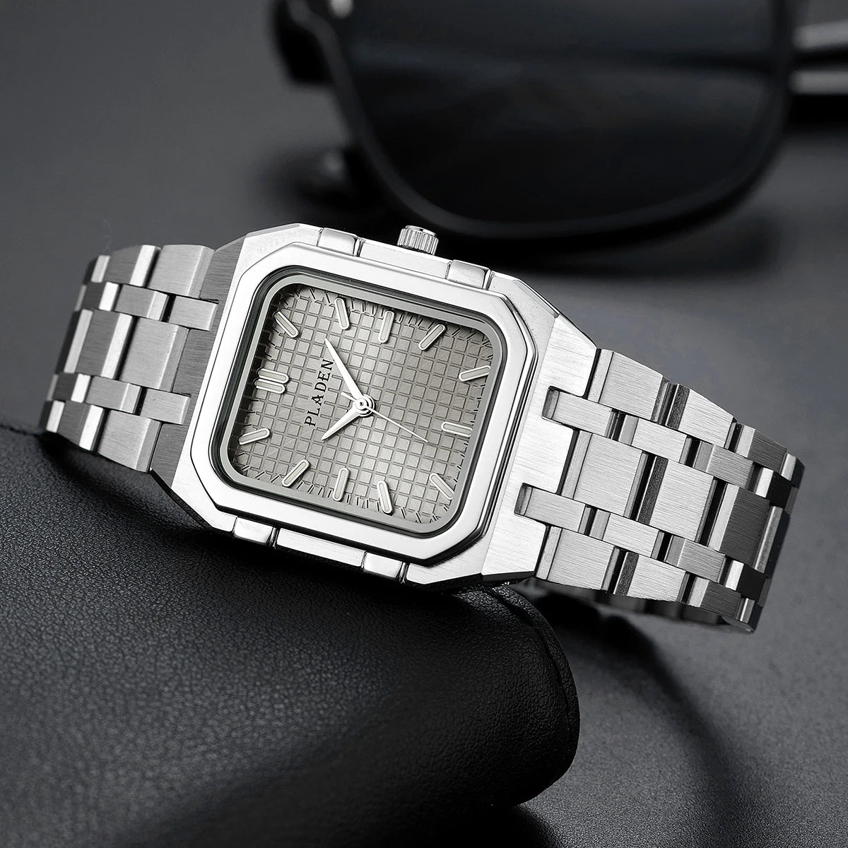PLADEN - Executive Manhattan