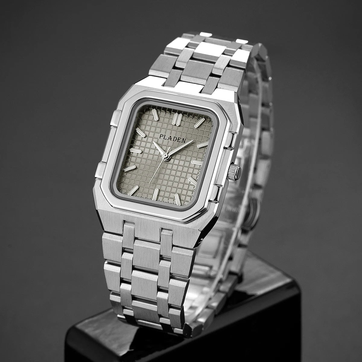 PLADEN - Executive Manhattan