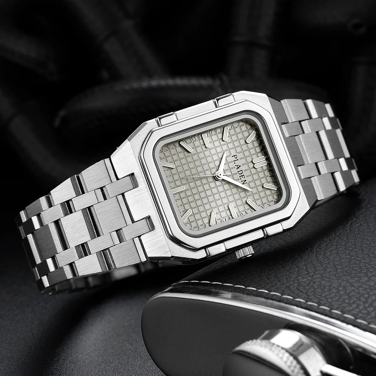 PLADEN - Executive Manhattan